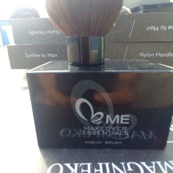 Makeover Essentials - Picture 3 of 6